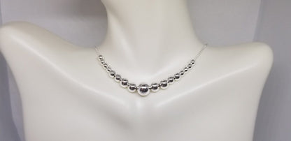 .925 Sterling Silver Graduated Pearl Necklace