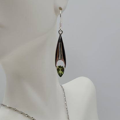 Sterling Silver Peridot drop pendant and earrings gift set