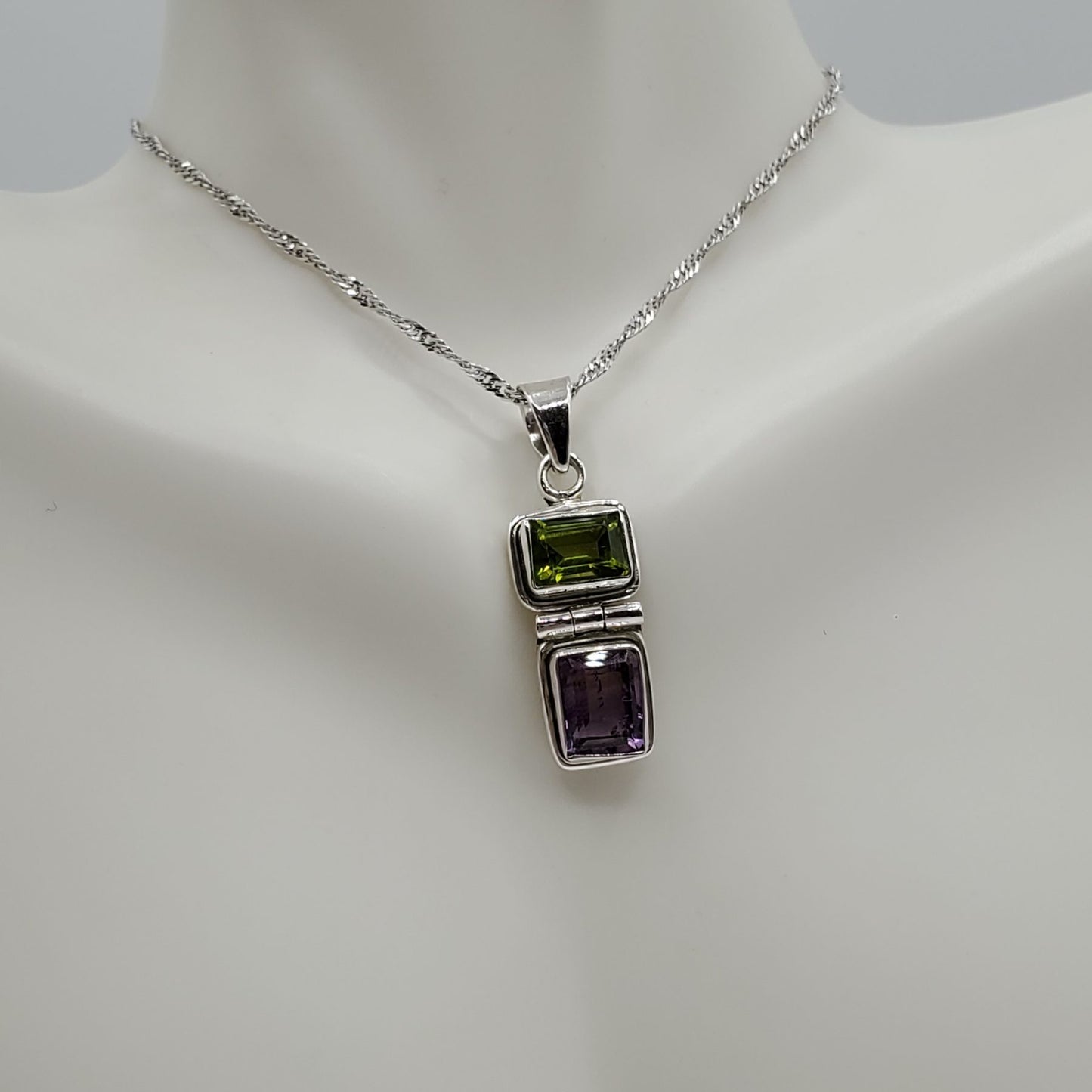 Sterling Silver Peridot and Amethyst pendant/earring gift set