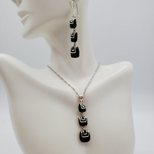 Sterling Silver Black Onyx Pendant and Earrings Gift Set.