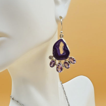 Amethyst Geo gift set with Amethyst gemstone accents.