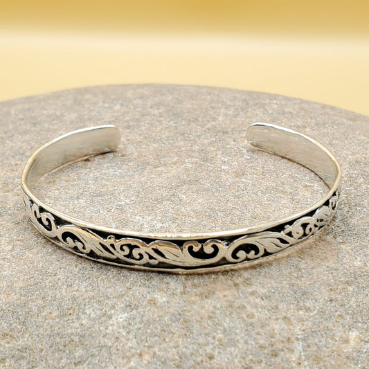 Ocean Wave Design Open Bangle .925 Sterling Silver Bracelet.