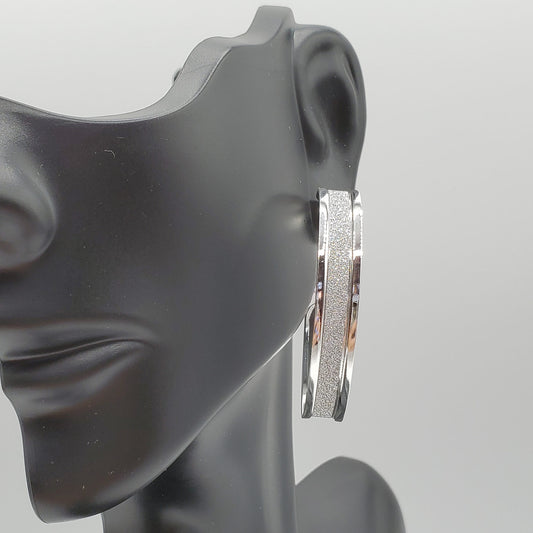 .925 Sterling Silver 3.5mm Round Hoop Earrings.