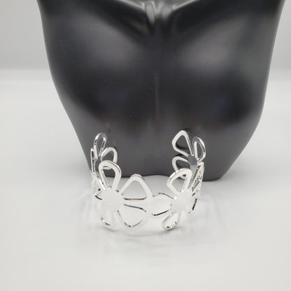 Retro .925 Sterling Silver Hawaiian Flower Open Cuff Bracelet