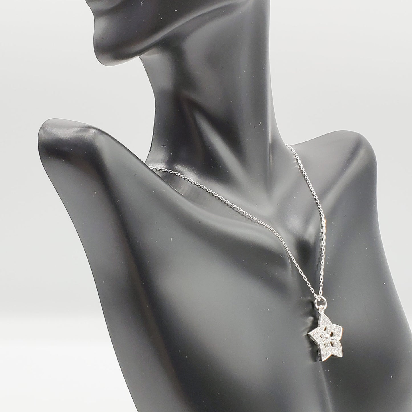 Dainty .925 Sterling Silver Star Necklace