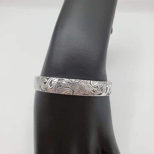 .925 Sterling Silver Lotus Flower Cuff Bracelet