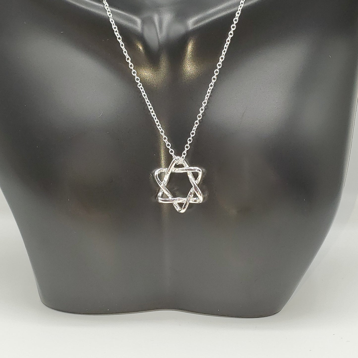 .925 Silver Twisted triangle necklace set.