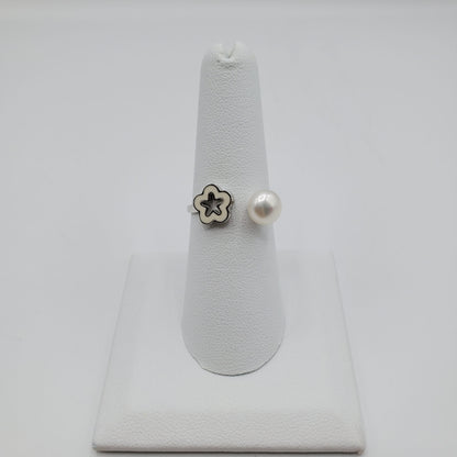 .925 Sterling silver pearl and enameled flower adjustable ring