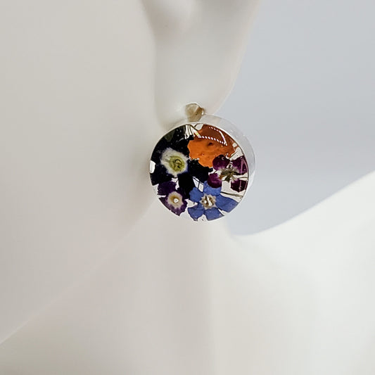 Multi colored round flower resin stud earrings