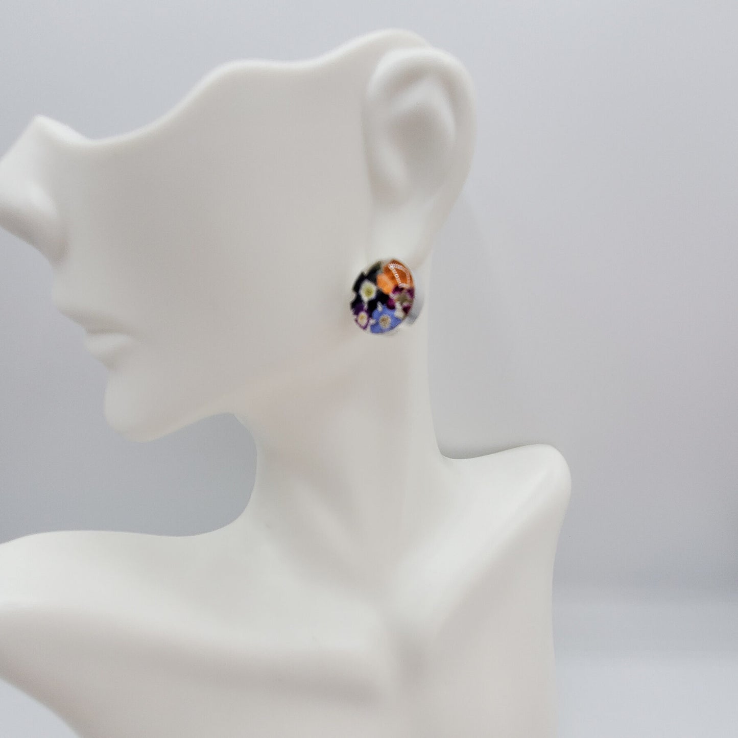 Multi colored round flower resin stud earrings