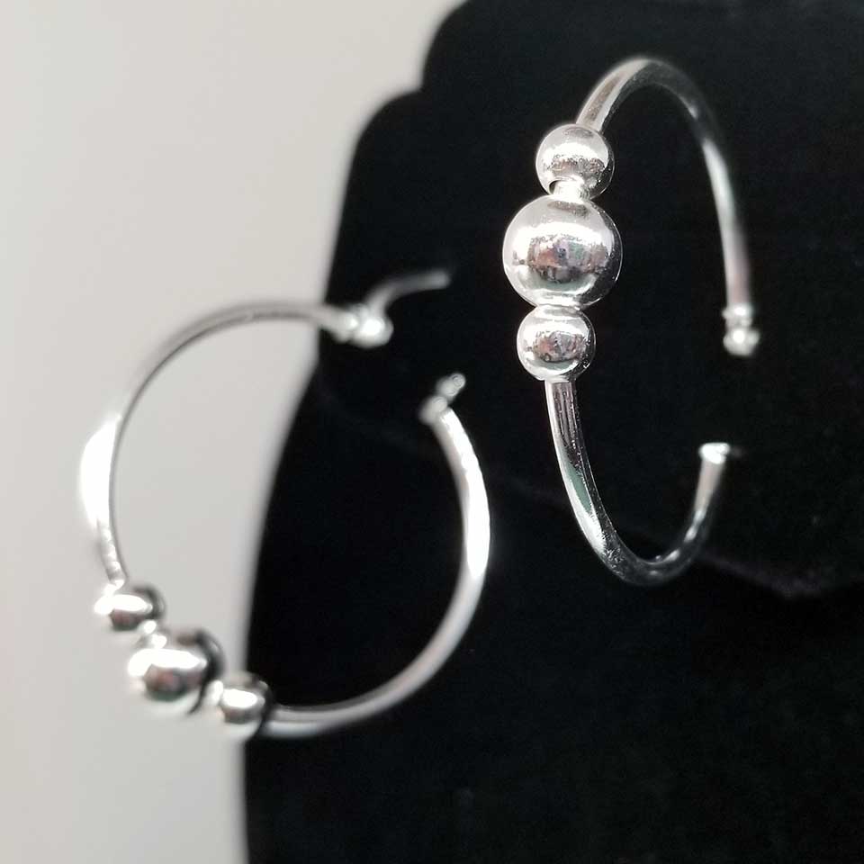 Sterling Silver Graduated Pearl Hoop Earrings