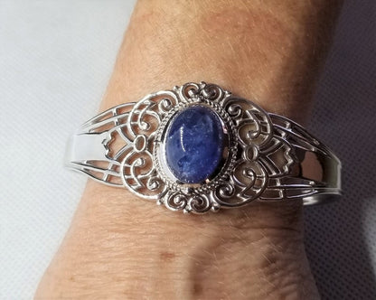 Tanzanite Cabochon .925 Silver Bracelet